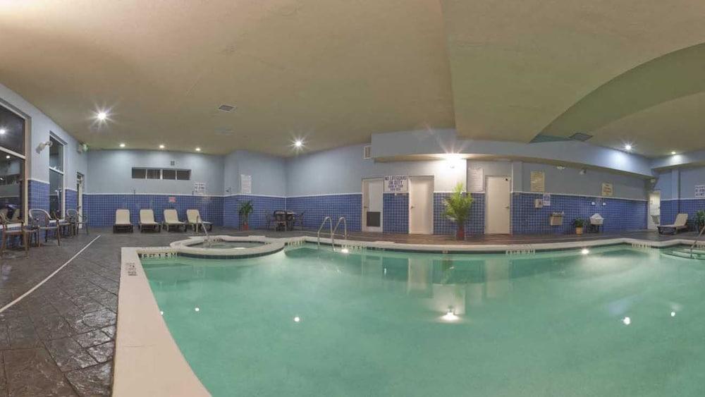 Holiday Inn Hotel & Suites Beaufort At Highway 21 By Ihg Esterno foto