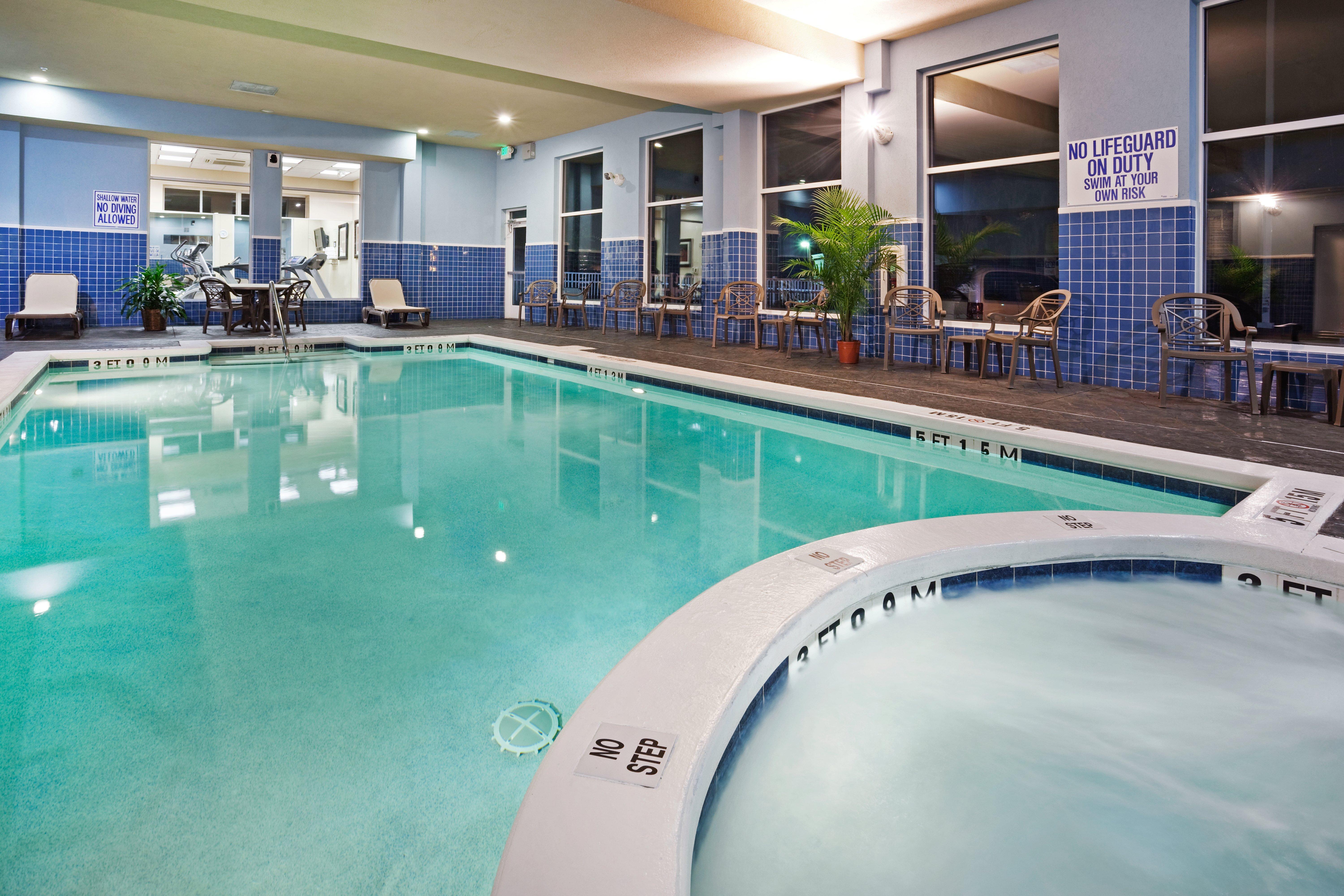 Holiday Inn Hotel & Suites Beaufort At Highway 21 By Ihg Esterno foto